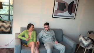 Мастурбируют девушке смотреть секс видео онлайн